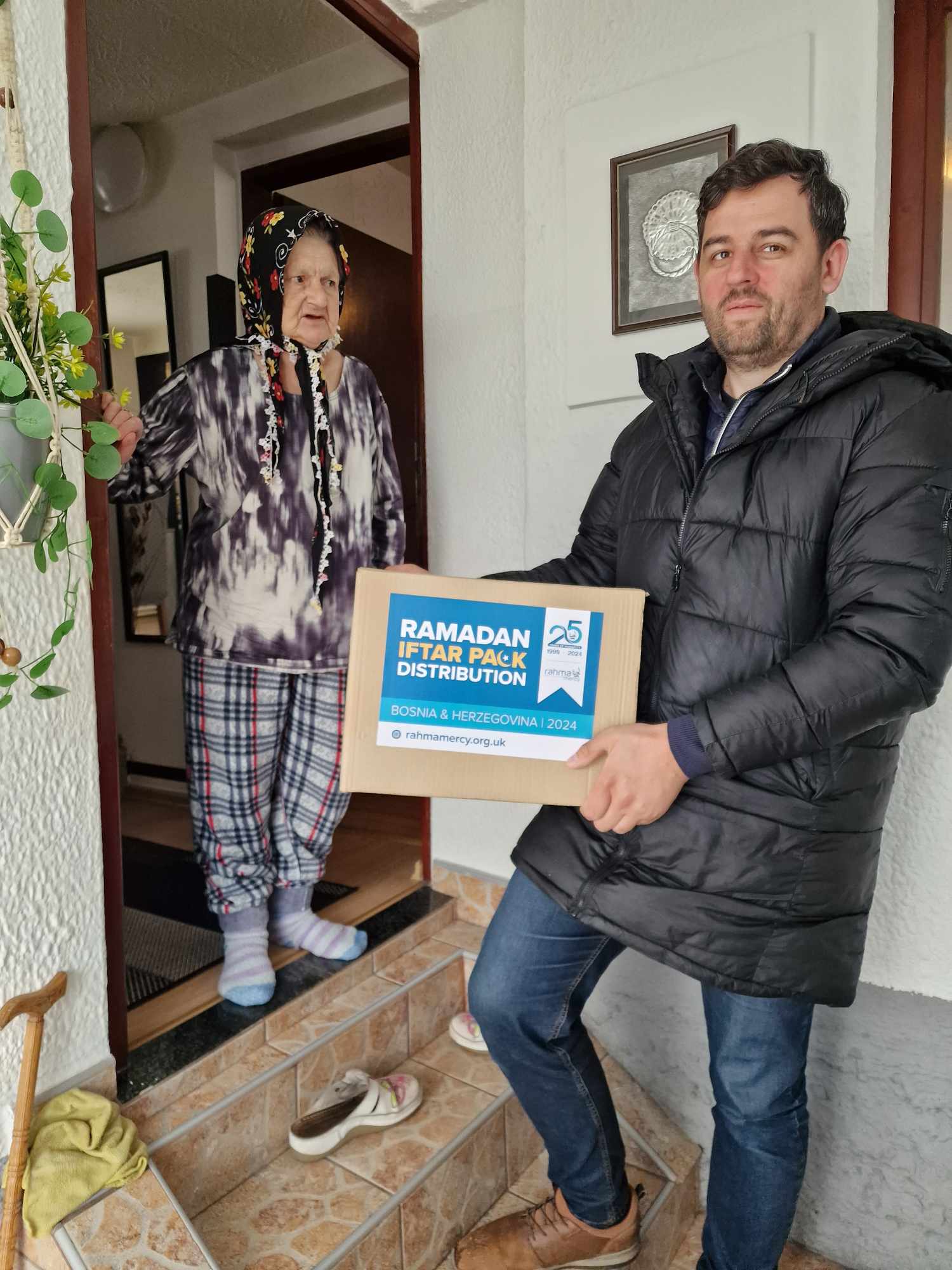 Rahma Mercy food pack distribution in Bosnia, photo 2