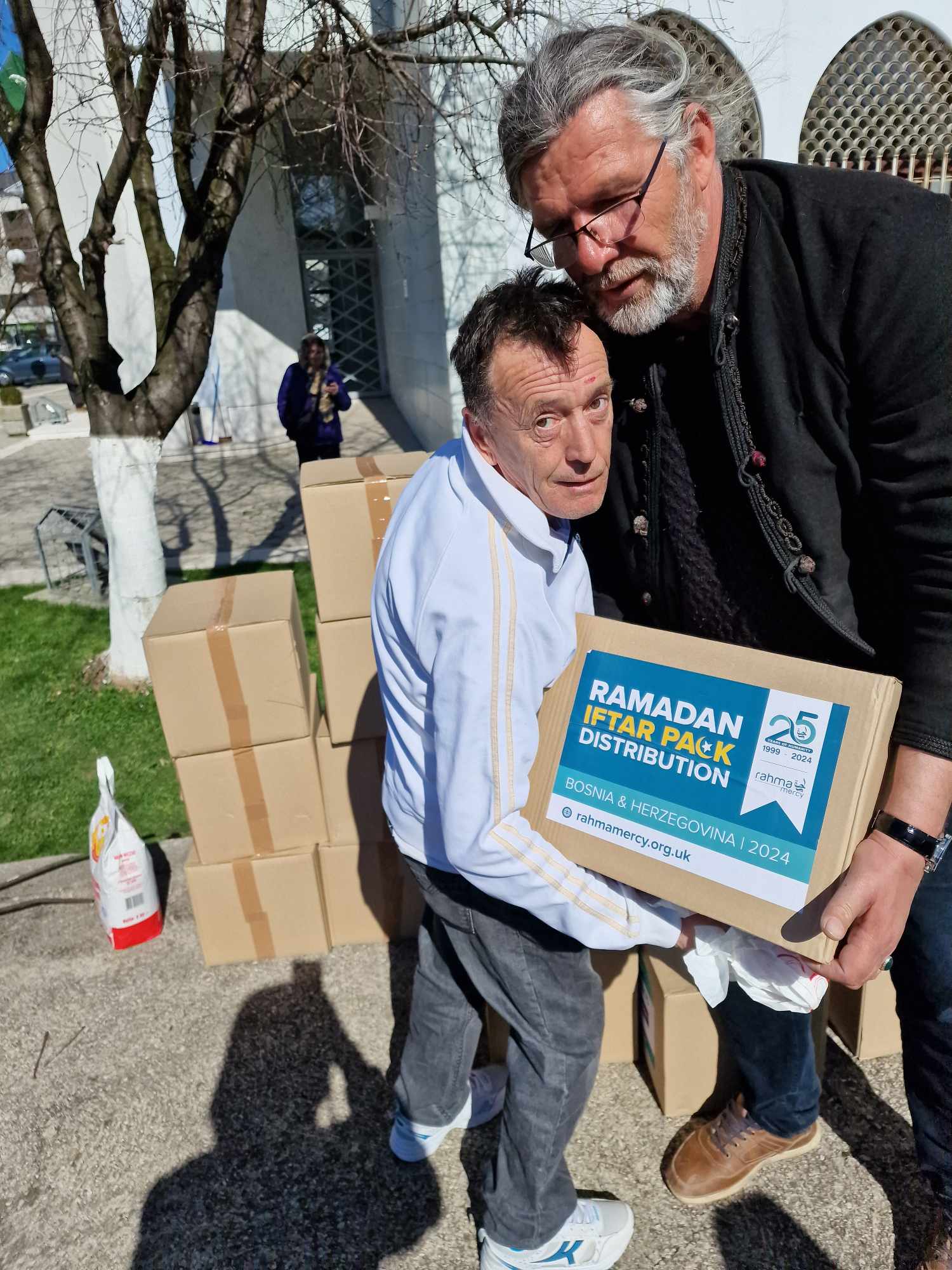 Rahma Mercy food pack distribution in Bosnia, photo 3