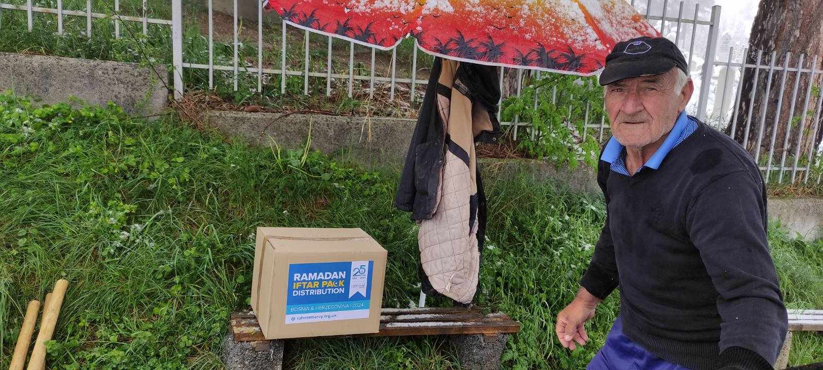 Rahma Mercy food pack distribution in Bosnia, photo 6