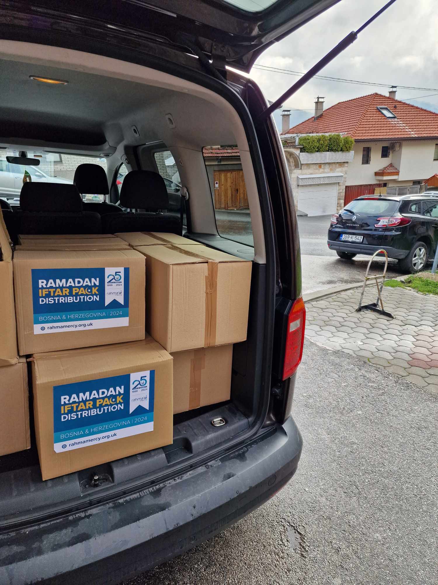 Rahma Mercy food pack distribution in Bosnia, photo 17