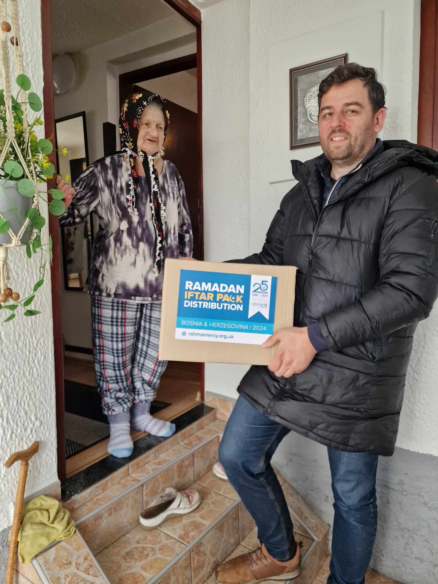 Rahma Mercy food pack distribution in Bosnia, photo 18