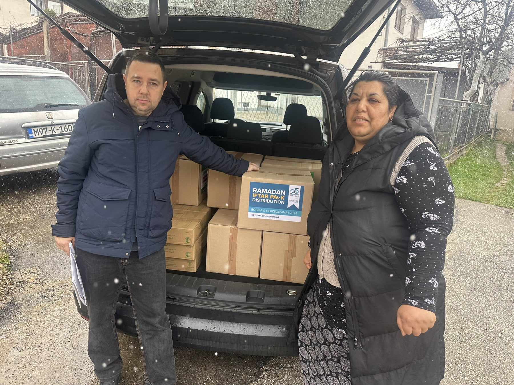 Rahma Mercy food pack distribution in Bosnia, photo 22